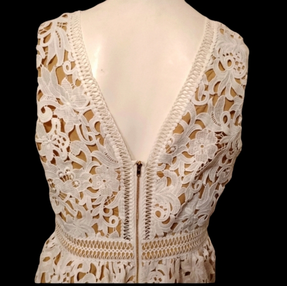 🌺 Beautiful NWT New Look Premium ivory crochet lace dress fully lined sz 8 - Picture 6 of 14